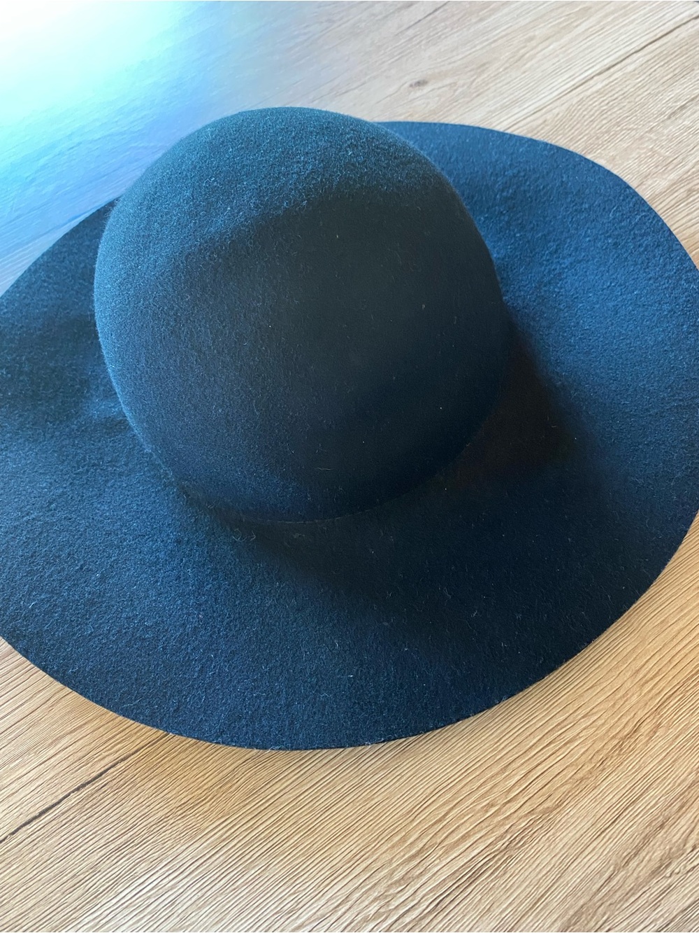 Forever 21 Black Wide-Brim Felt Sun Hat